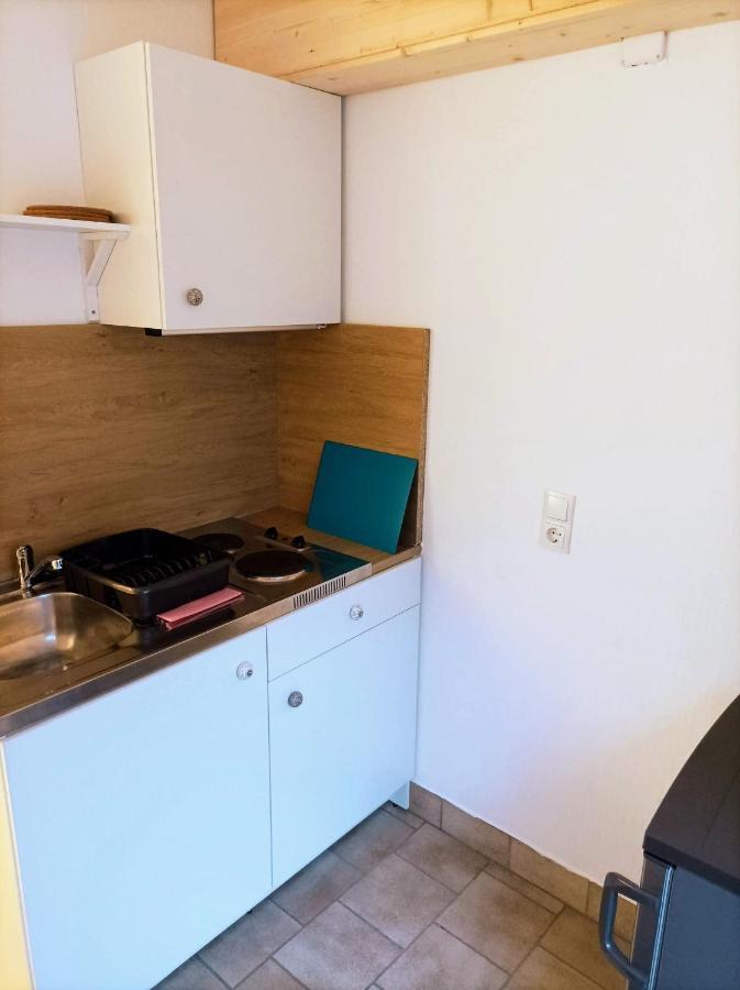 Kleine Ferienwohnung Mit Terrasse Am Waldrand Шьонау Екстериор снимка