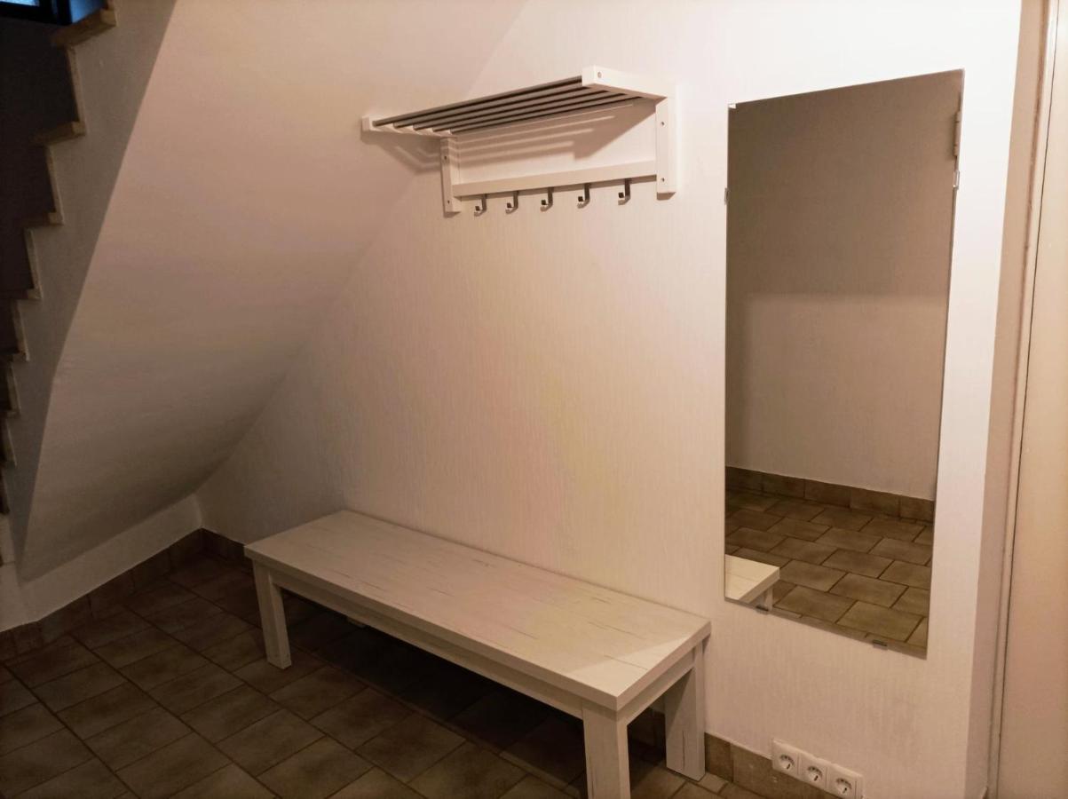 Kleine Ferienwohnung Mit Terrasse Am Waldrand Шьонау Екстериор снимка